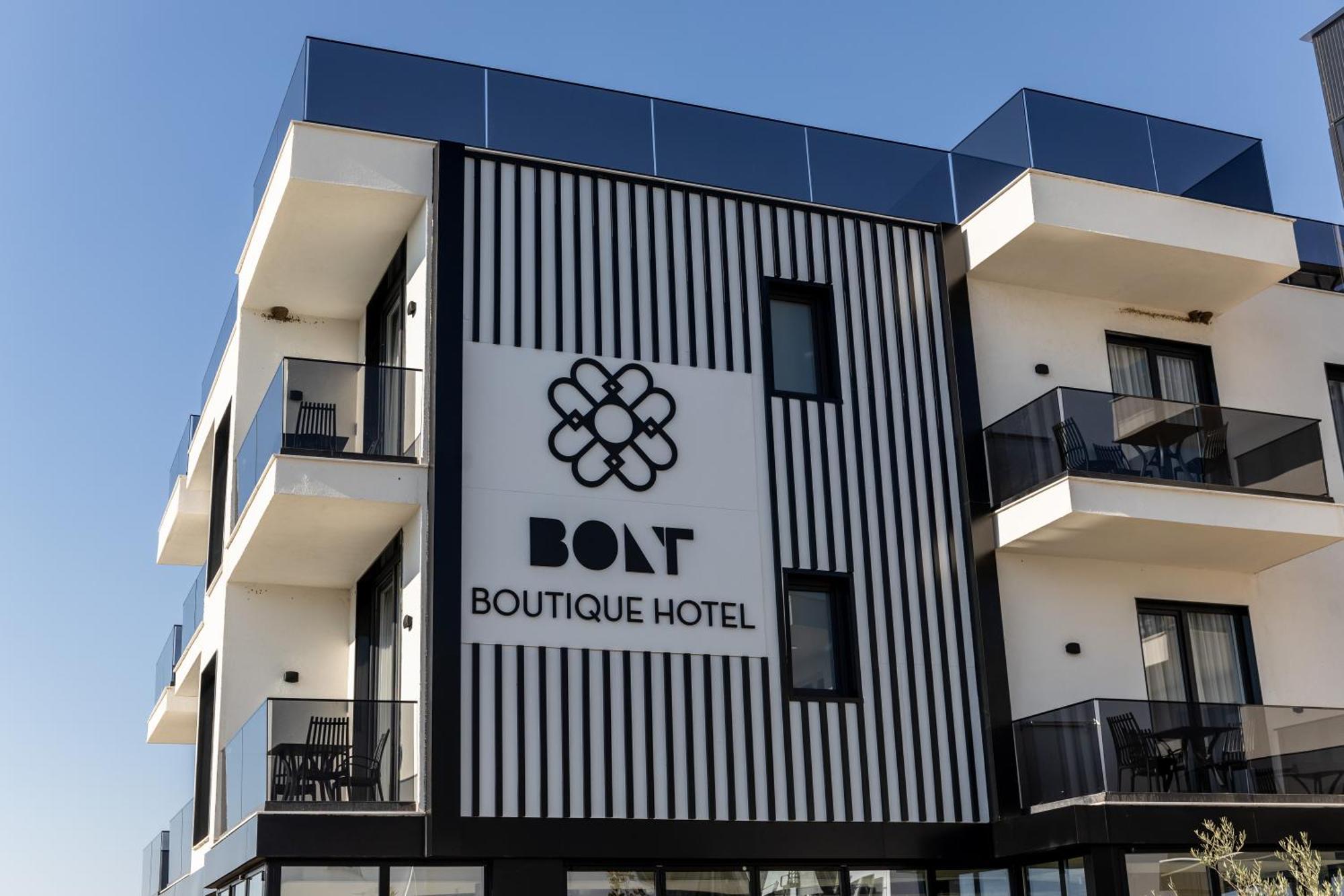 Bolt Boutique Hotel Lezhë エクステリア 写真