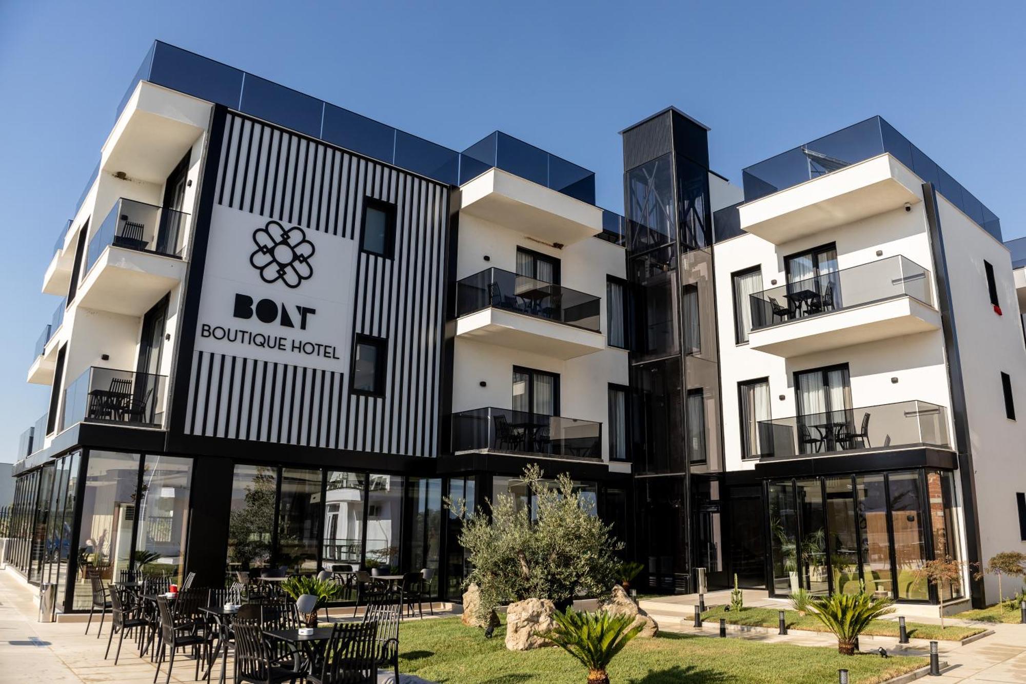 Bolt Boutique Hotel Lezhë エクステリア 写真