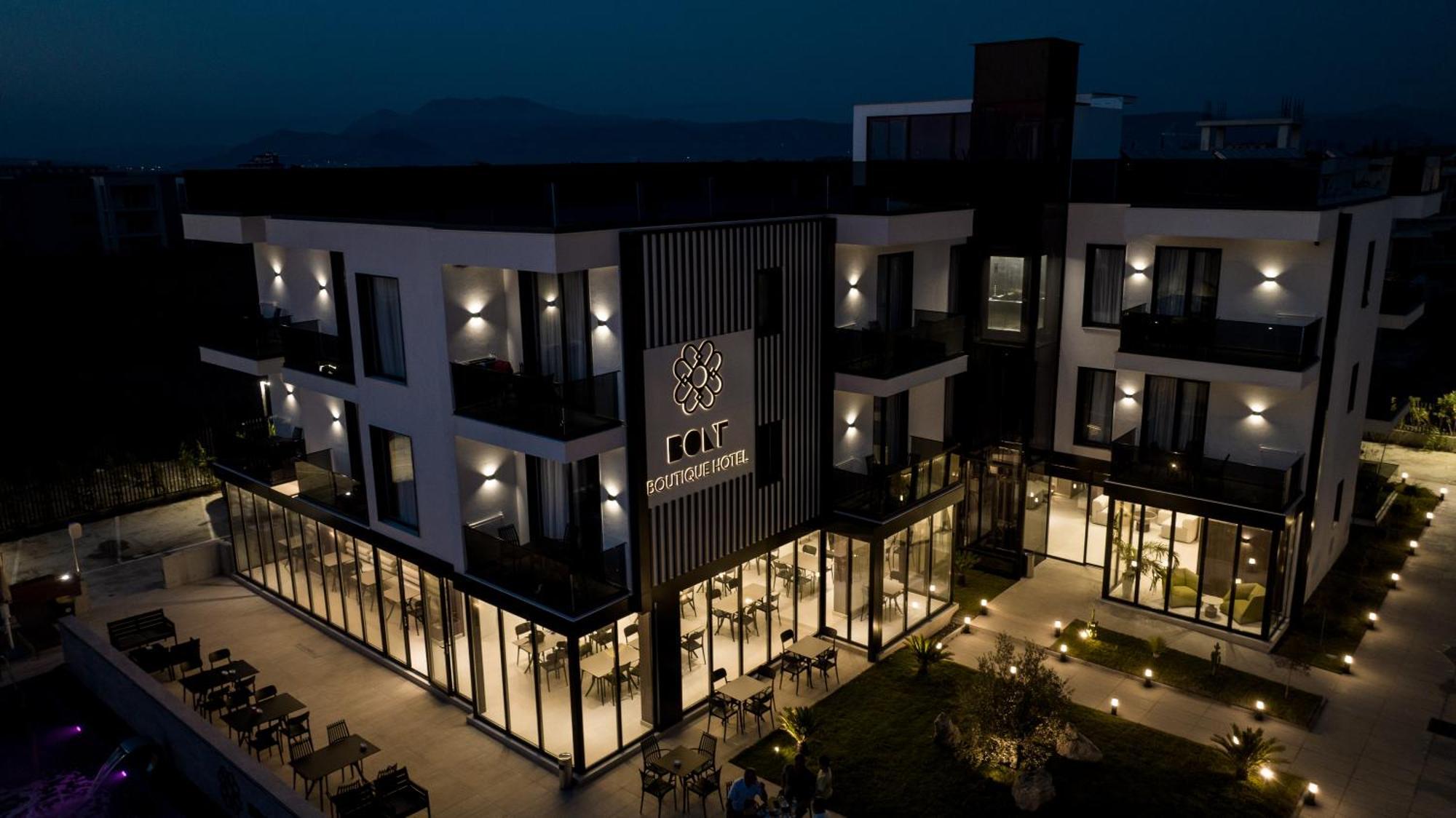 Bolt Boutique Hotel Lezhë エクステリア 写真