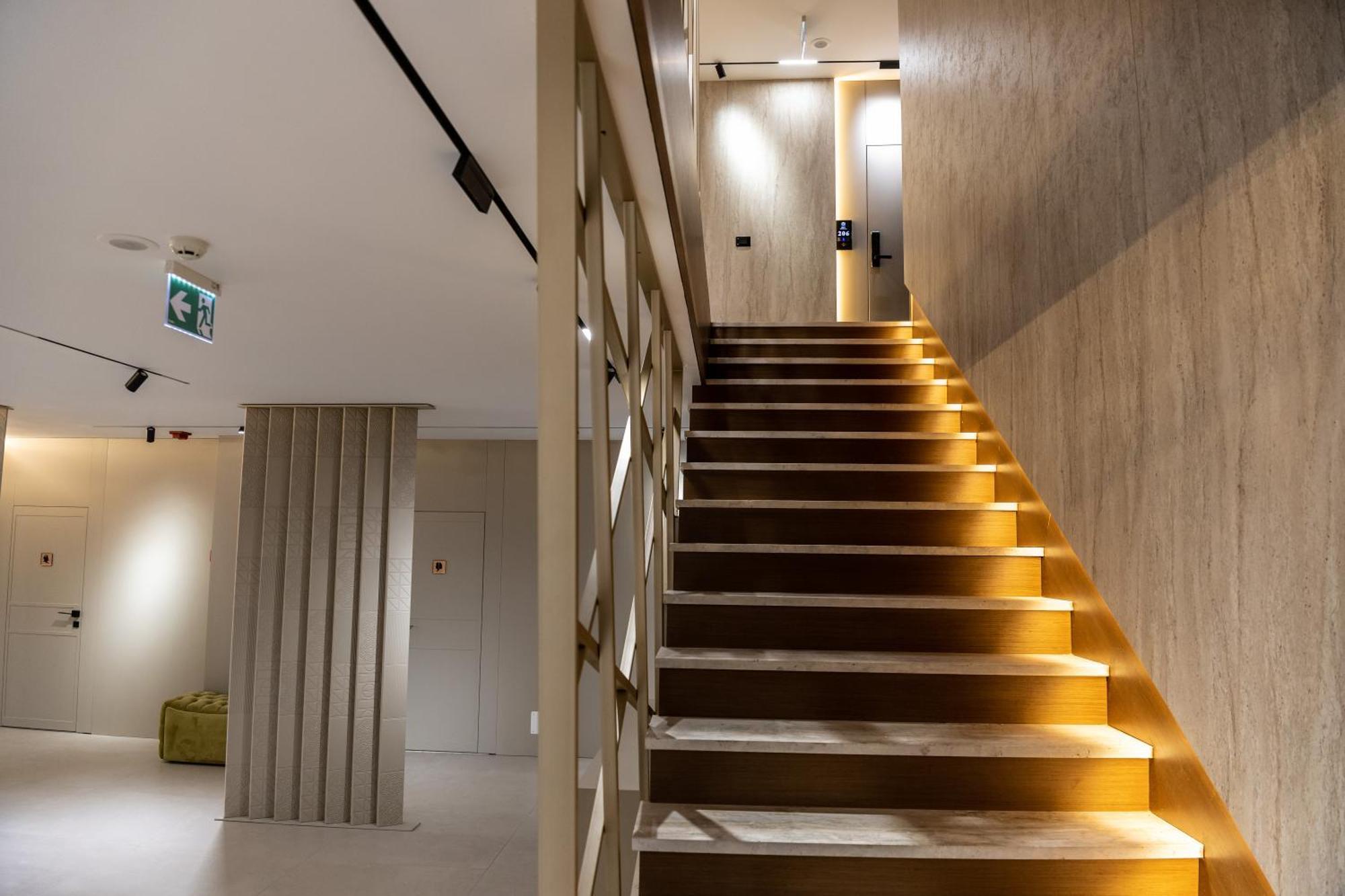 Bolt Boutique Hotel Lezhë エクステリア 写真