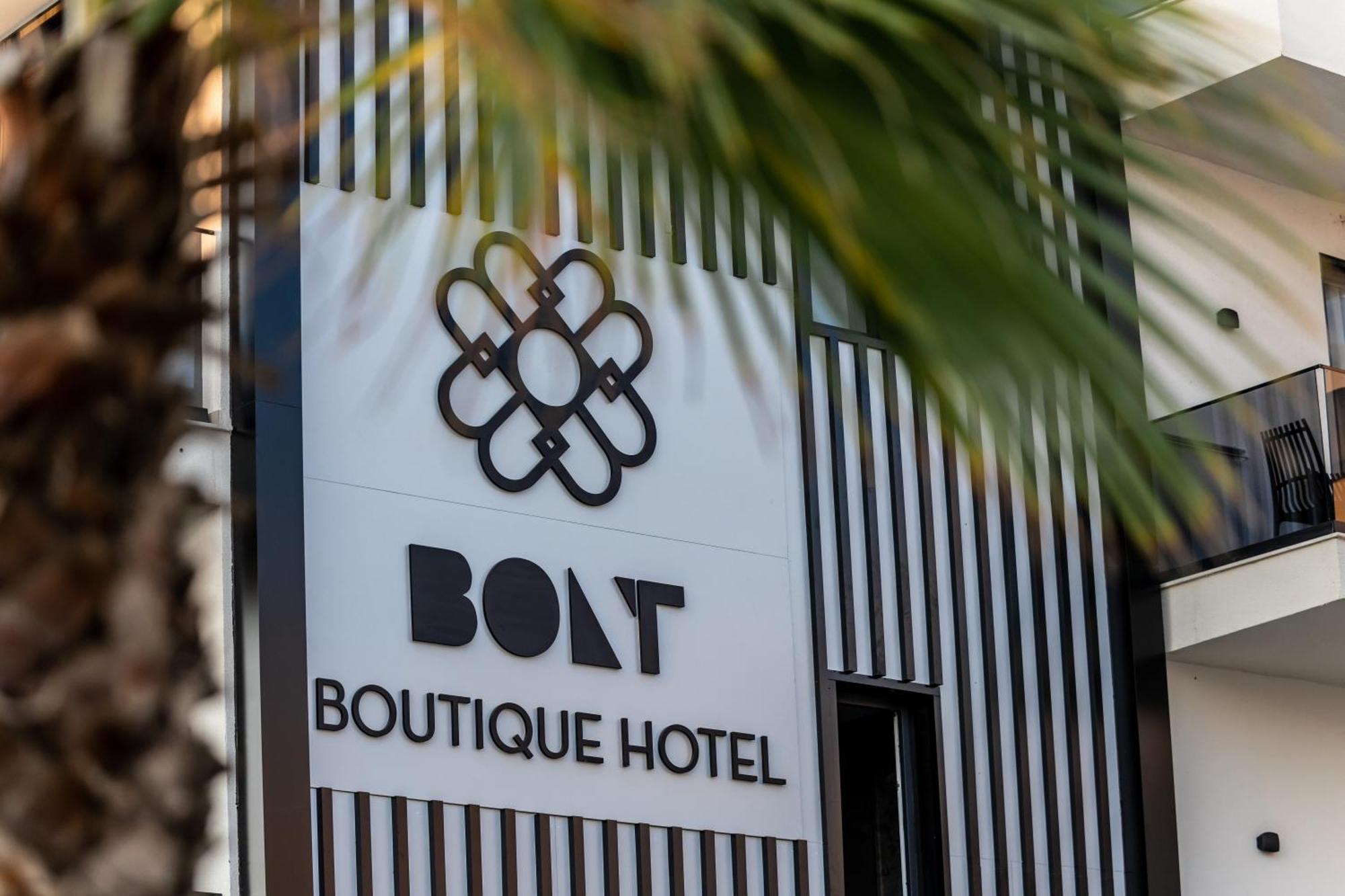 Bolt Boutique Hotel Lezhë エクステリア 写真