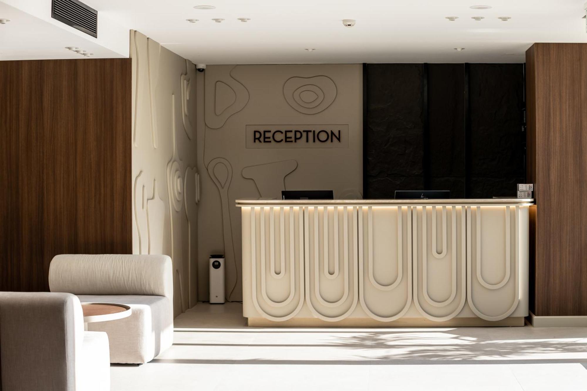 Bolt Boutique Hotel Lezhë エクステリア 写真