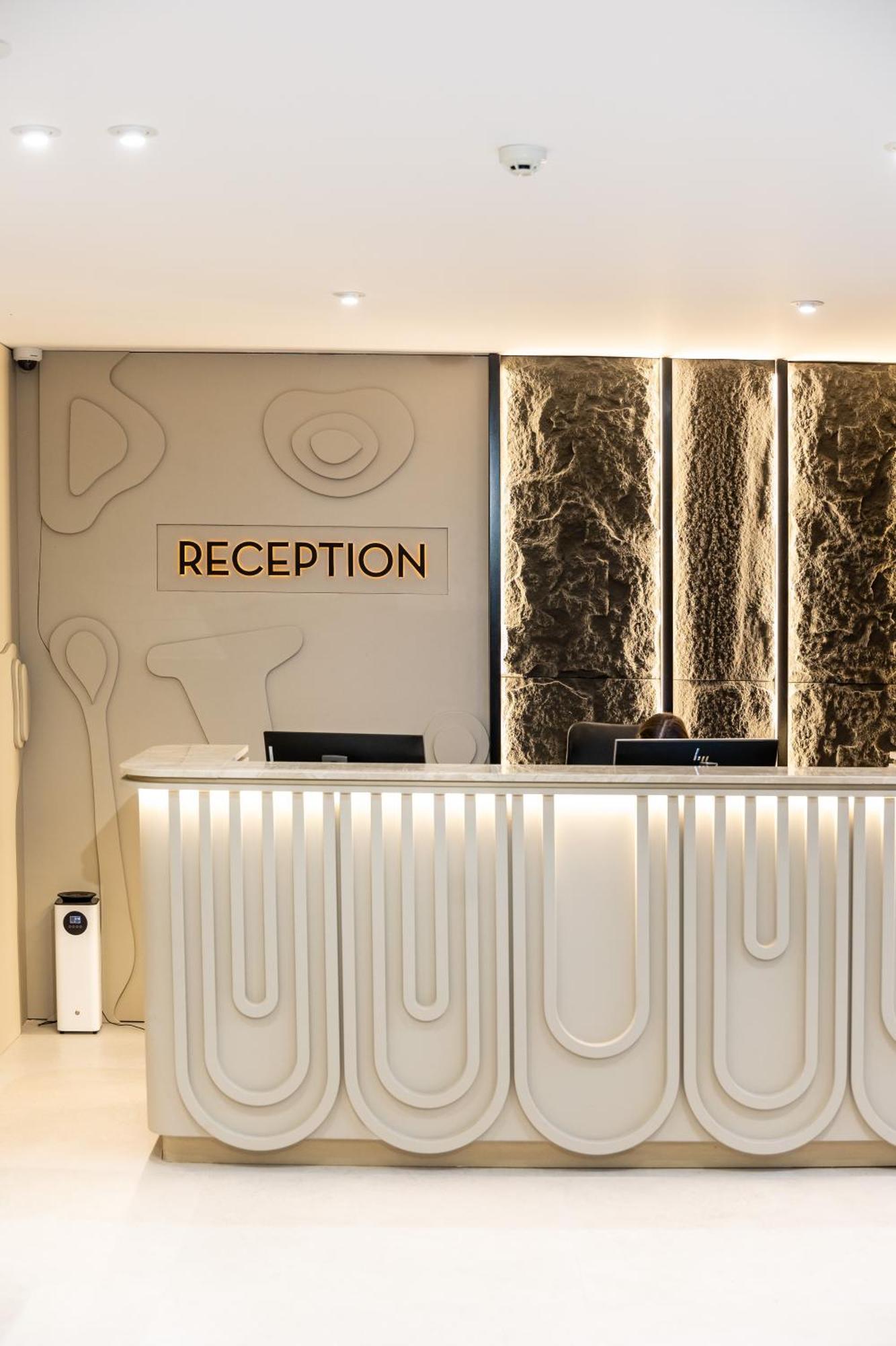 Bolt Boutique Hotel Lezhë エクステリア 写真