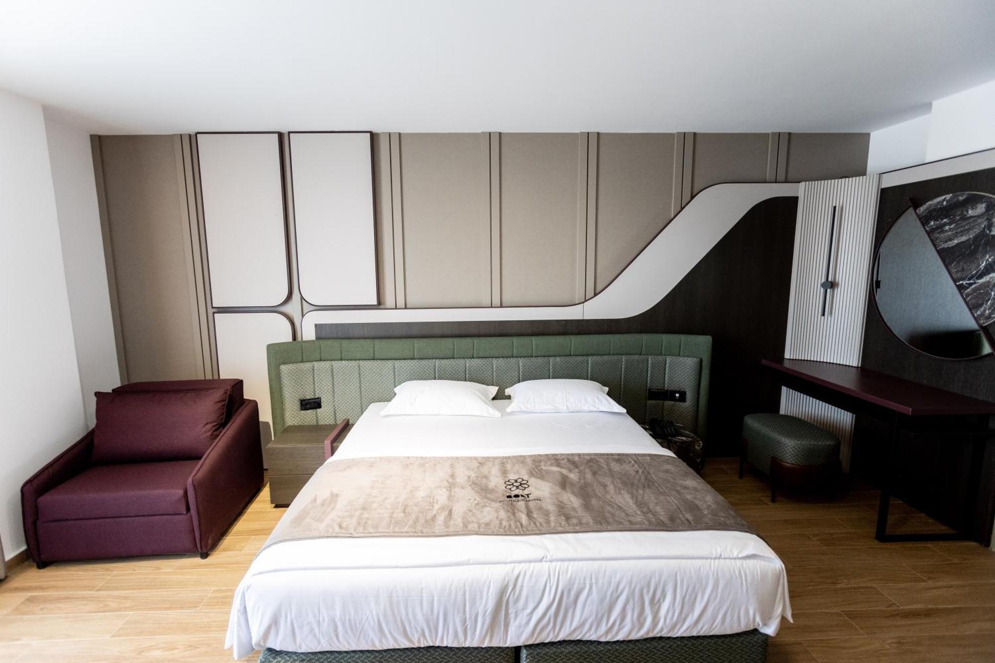 Bolt Boutique Hotel Lezhë エクステリア 写真