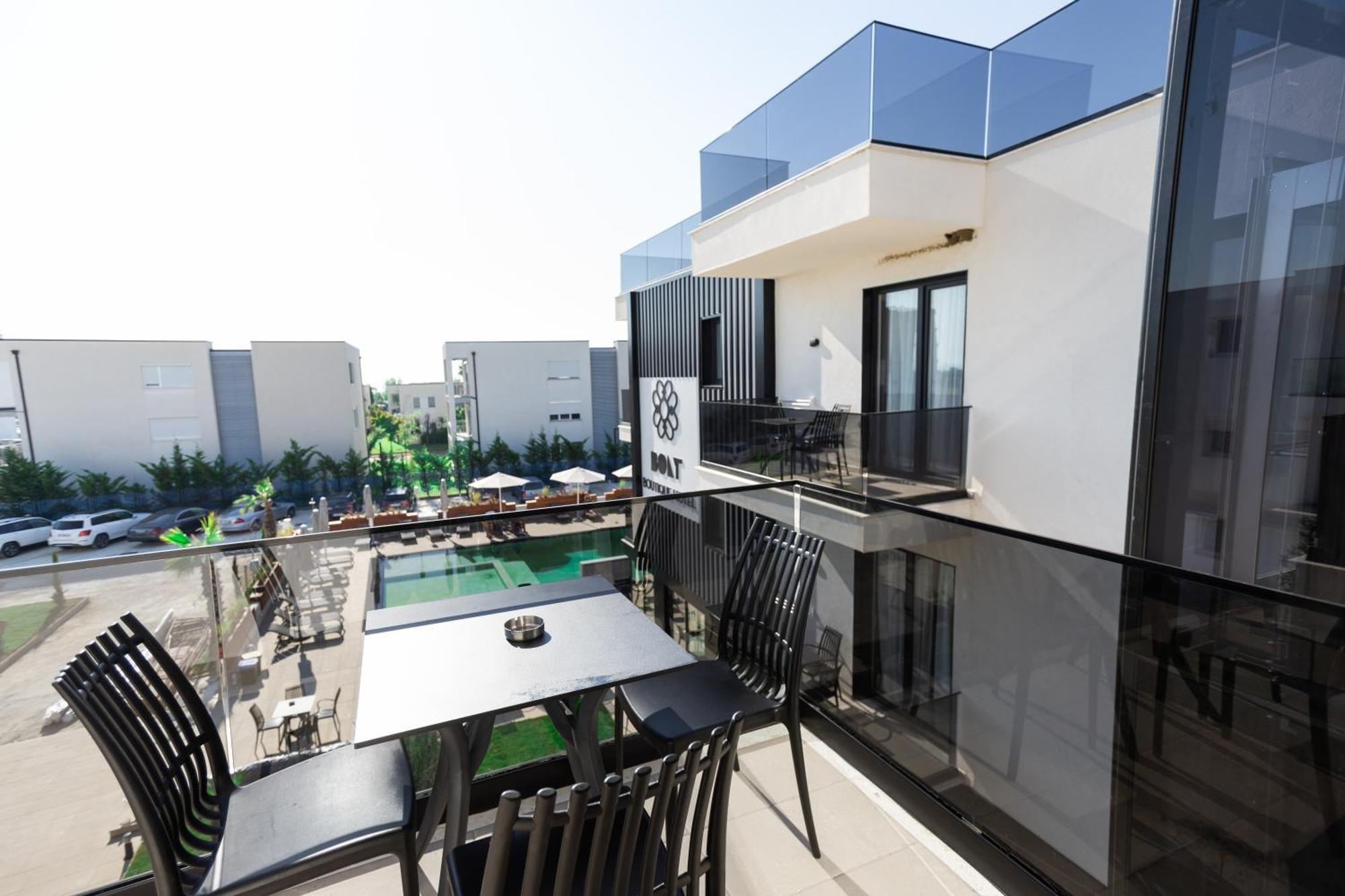 Bolt Boutique Hotel Lezhë エクステリア 写真