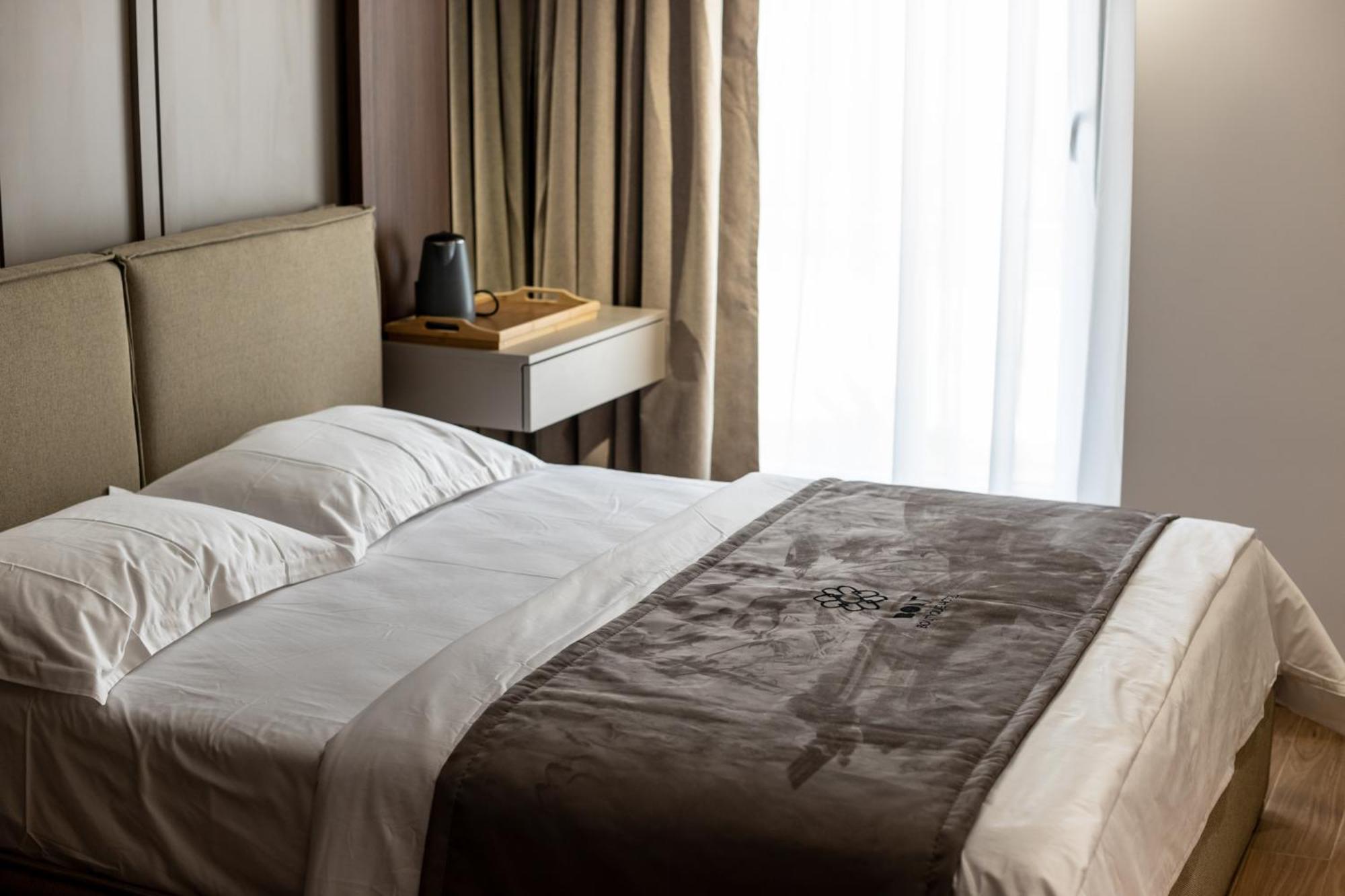 Bolt Boutique Hotel Lezhë エクステリア 写真