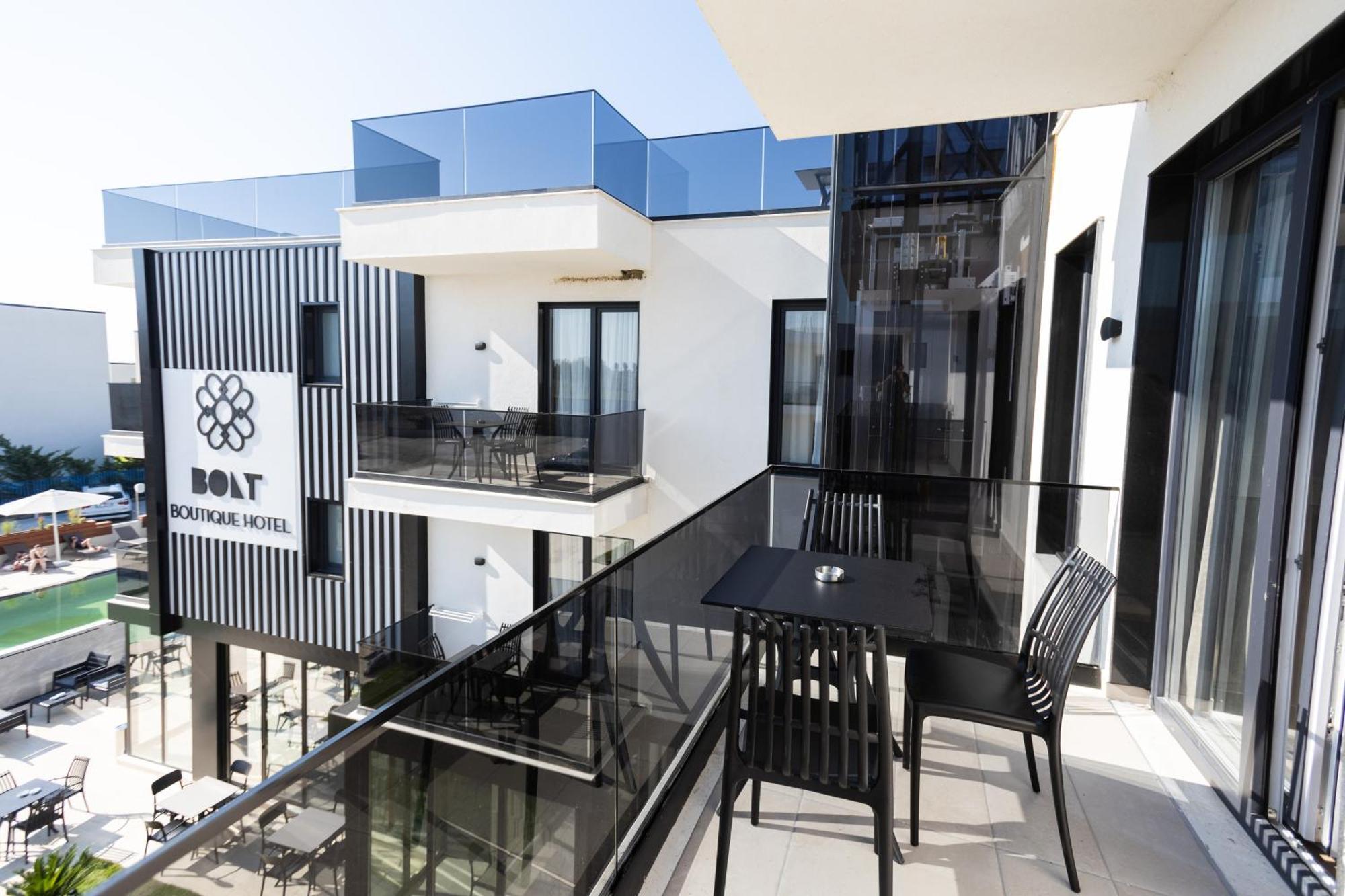 Bolt Boutique Hotel Lezhë エクステリア 写真