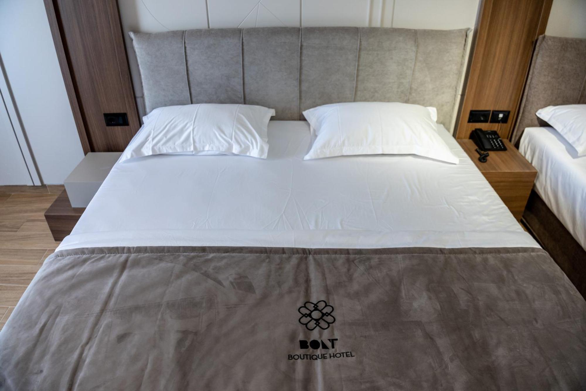 Bolt Boutique Hotel Lezhë エクステリア 写真